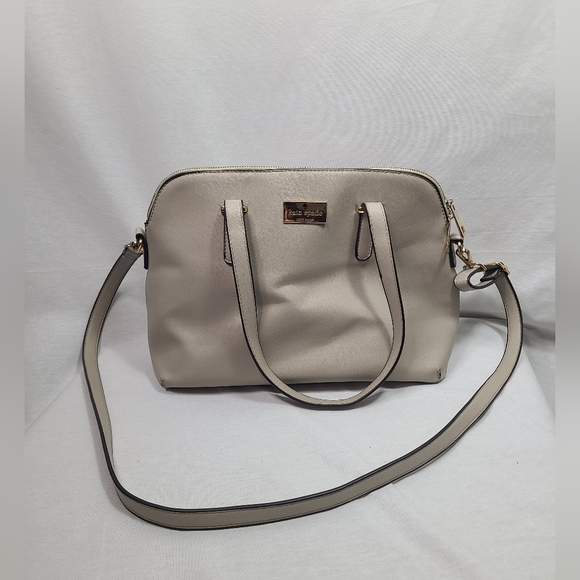 kate spade Handbags - Kate spade Beige crossbody purse